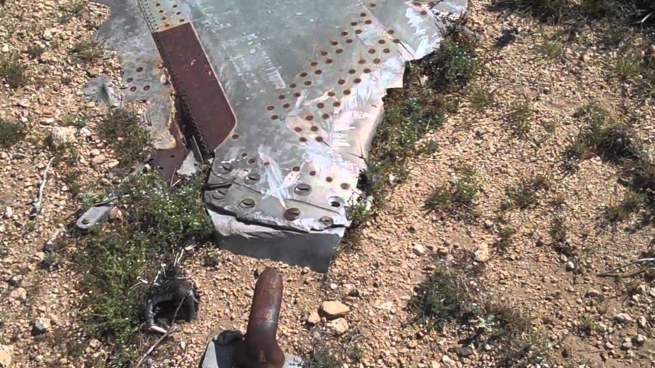 Посещение места крушения самолетов 12 марта 2011 г.: SNJ, F9F, F-4