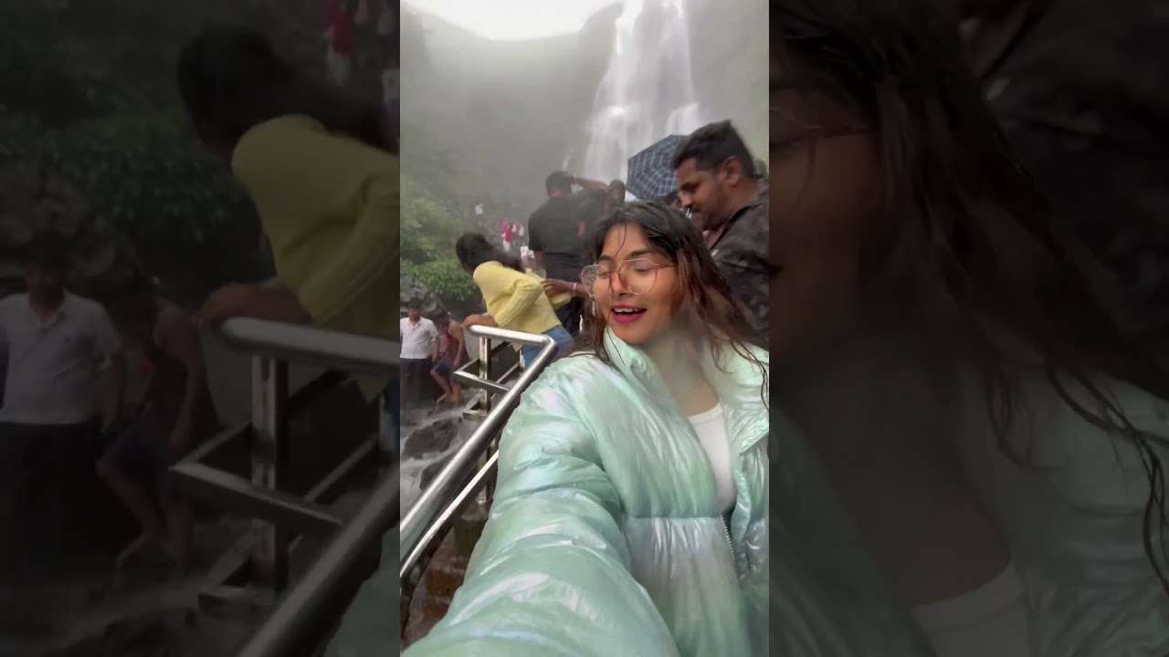 This Monsoon crazy at Amboli Ghat#akshatanayak #monsoon #rain #travel #trip #karnataka #girl