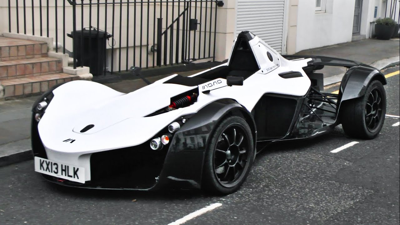Supercars in London - June 2015 (3 Mercedes SLRs, LaFerrari, 918, P1, Koenigsegg CCXR)