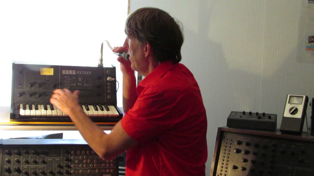 Funkytown with Analog Korg Vocoder @ Eboardmuseum