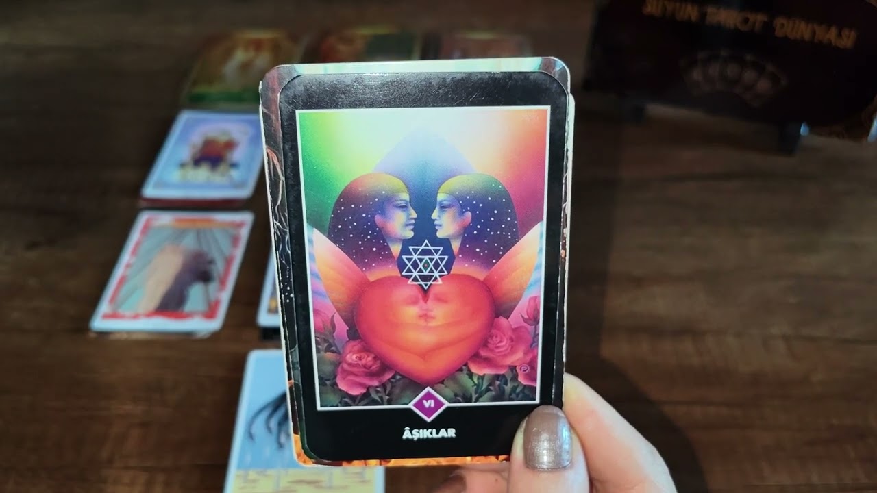 Aklındaki kişi🍀Bugün seninle ilgili hangi duygular da Ne düşünüyor? #tarot #güncelenerjiler