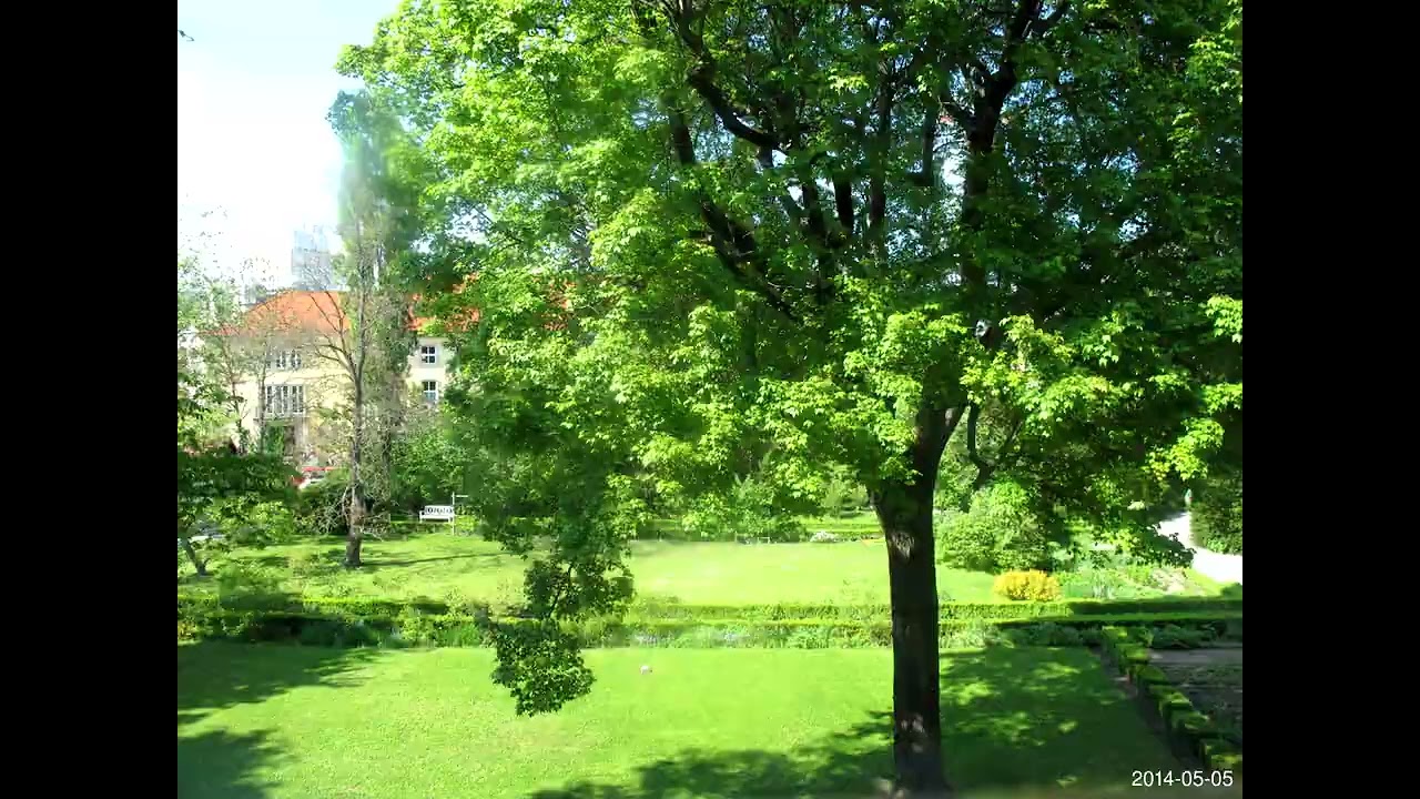5 month time lapse (from 67 pictures) of the Schillergarten (Jena, Germany)