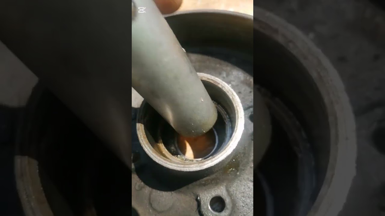 Montaggio cuscinetto ruota su Fiat 600 d'epoca