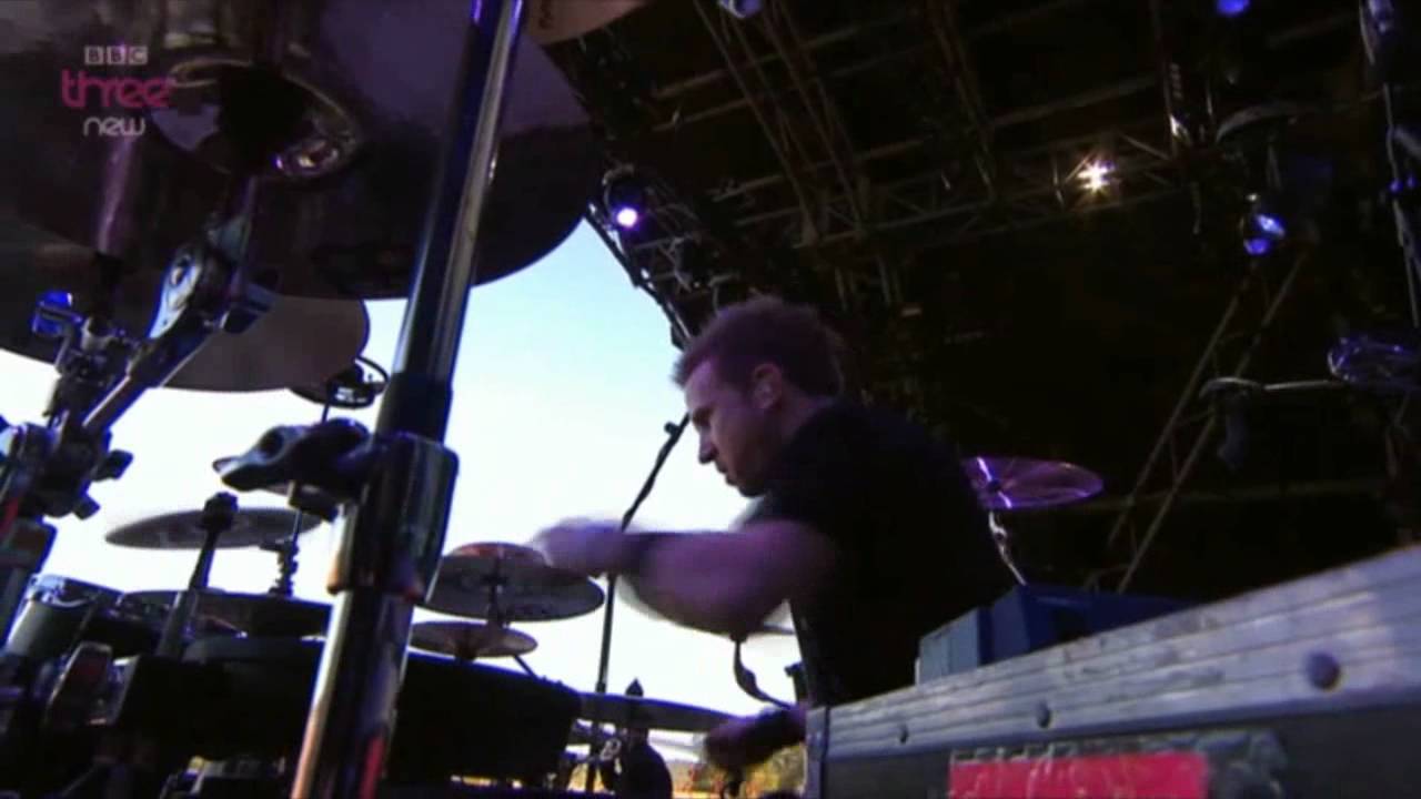 Pendulum - Witchcraft Live Glastonbury 2011 (HD)