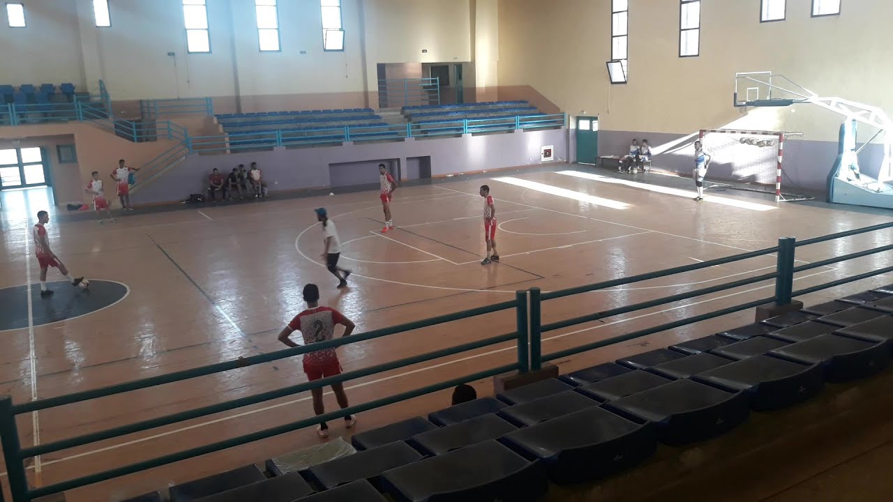 Futsal : 2 vs 3 , défendre en infériorité numérique, technique défensive, orientation du corps