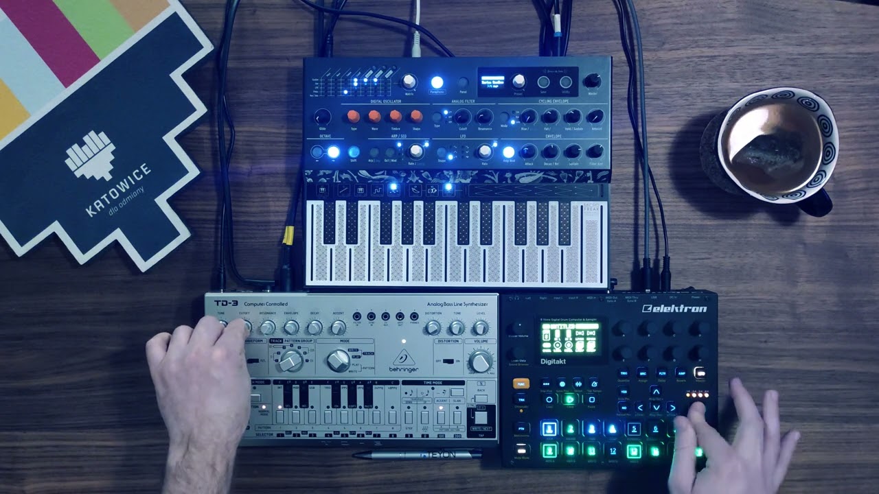 Hardware Techno Jam = Elektron Digitakt + Behringer TD3 + Arturia Microfreak