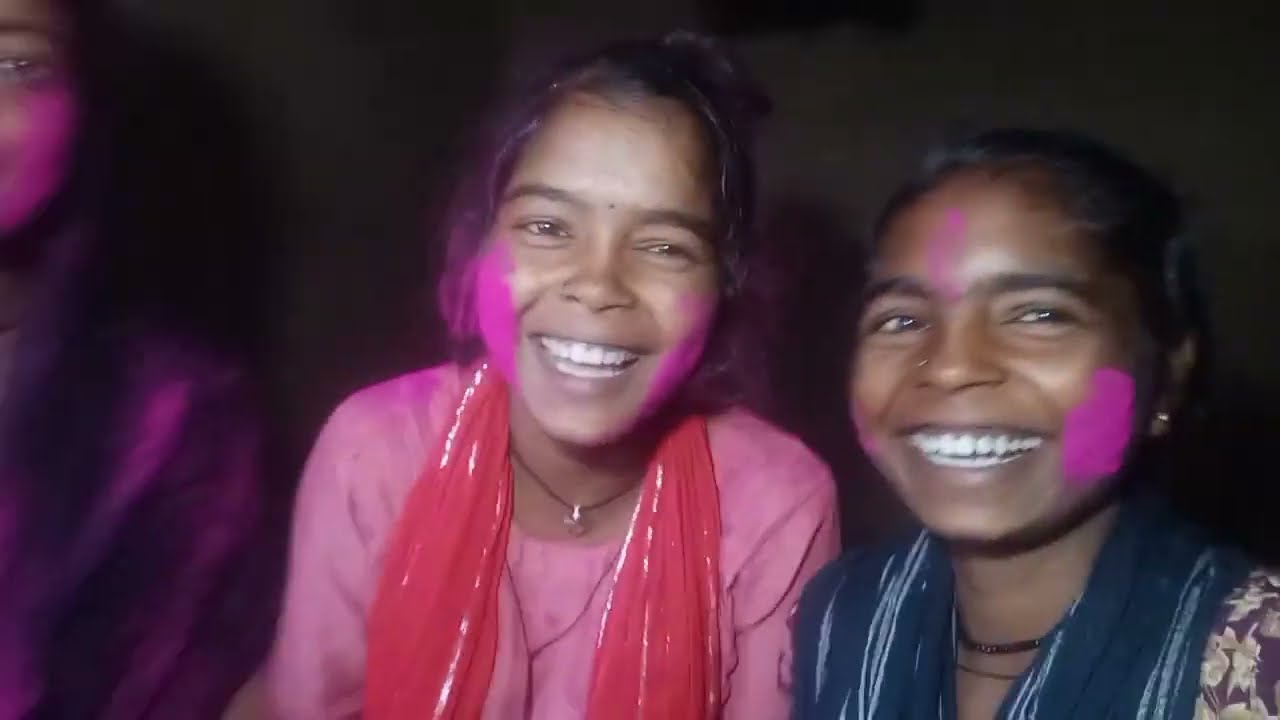 होली मान गई हमारे पैर की नस चली गई 💖💖💖💖🥰🥰🥰🥰