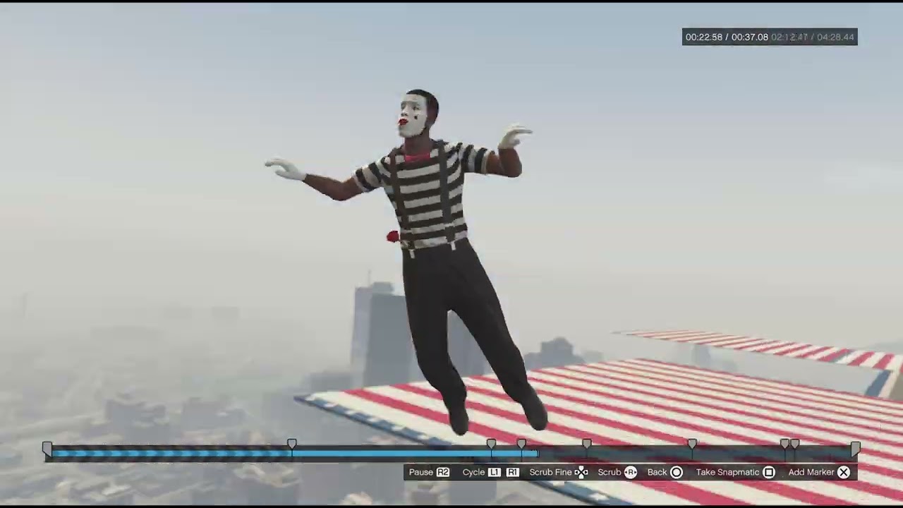 Playing with Ragdoll Physics in GTA 5🤪