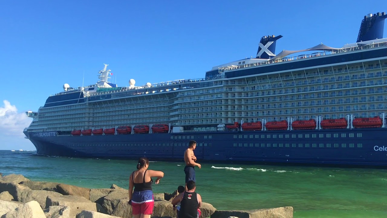 Ships Sailing Empty from Port Everglades