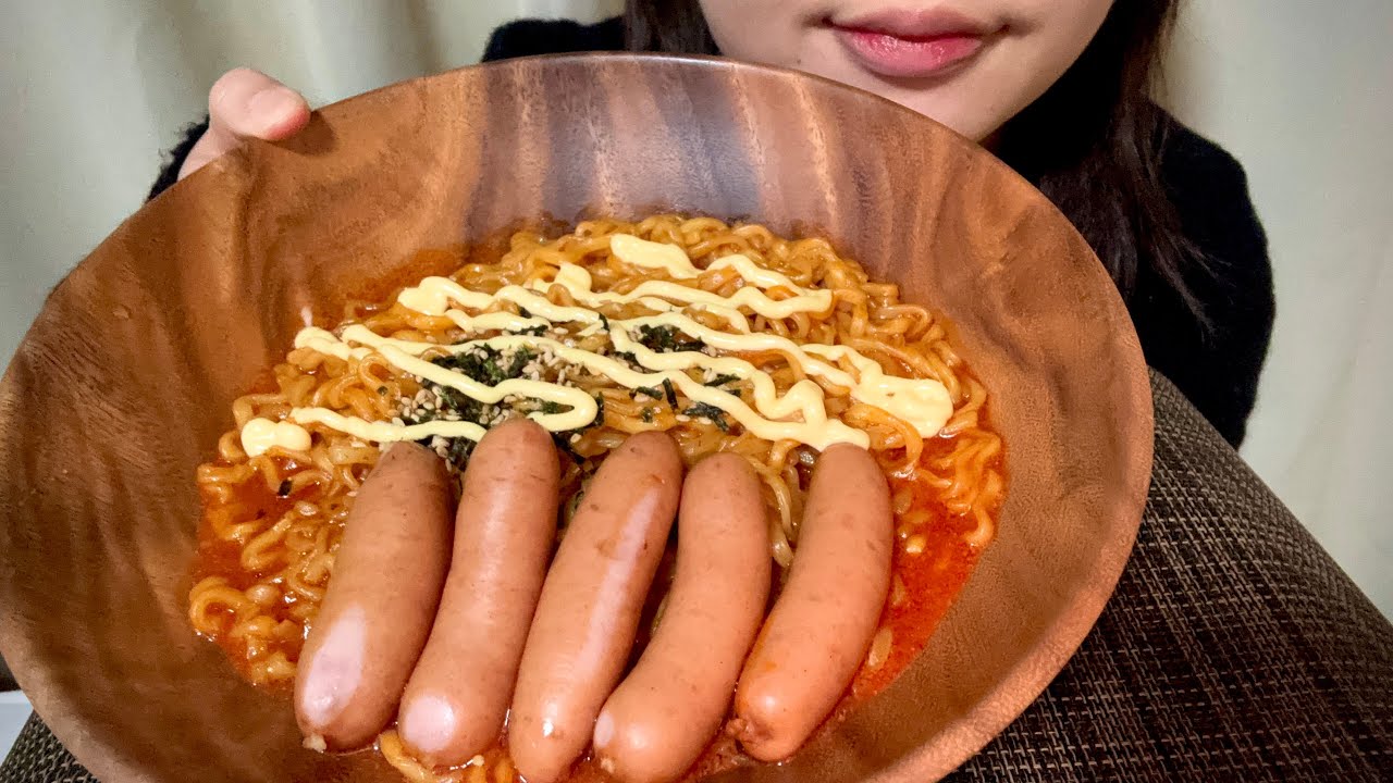 【ASMR】プルダックポックンミョンの咀嚼音/불닭볶음면 먹방/Hot Chicken Flavor Ramen ASMR