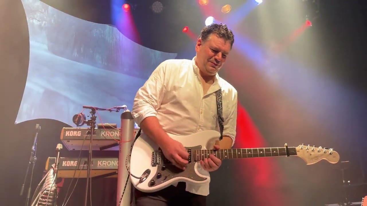 Arena perform A Crack in the Ice at De Boerderij, Zoetermeer, 29 October 2022