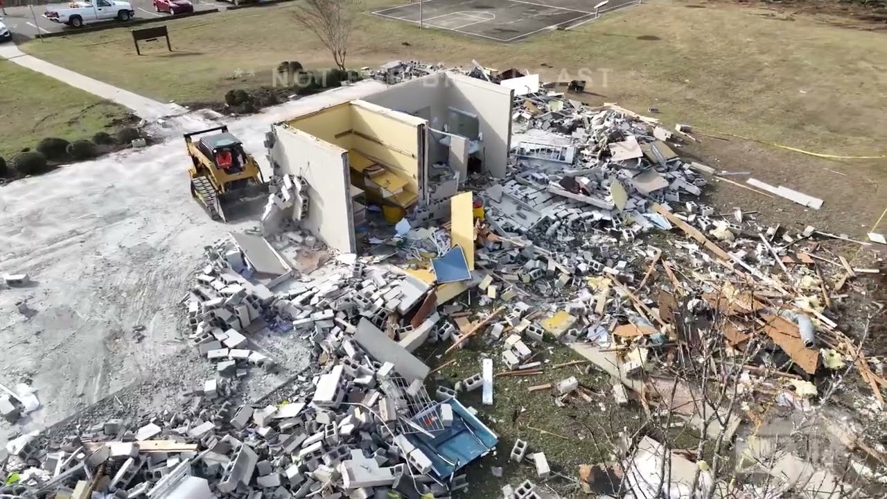 12-02-2022 Flatwood, AL - Elmore Coutny - EF2 Tornado Damage - Destroyed Structures.mp4