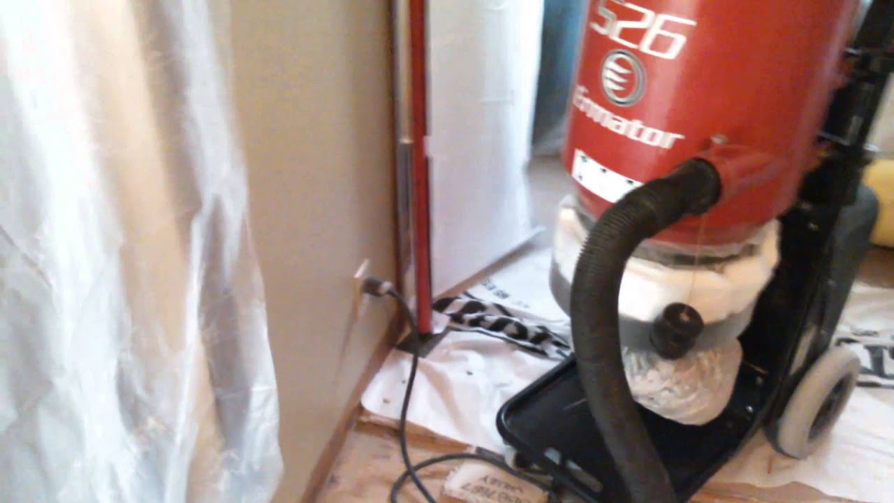Dust control with Ermator A600, S26, 3rd hand dust door and zip walls.