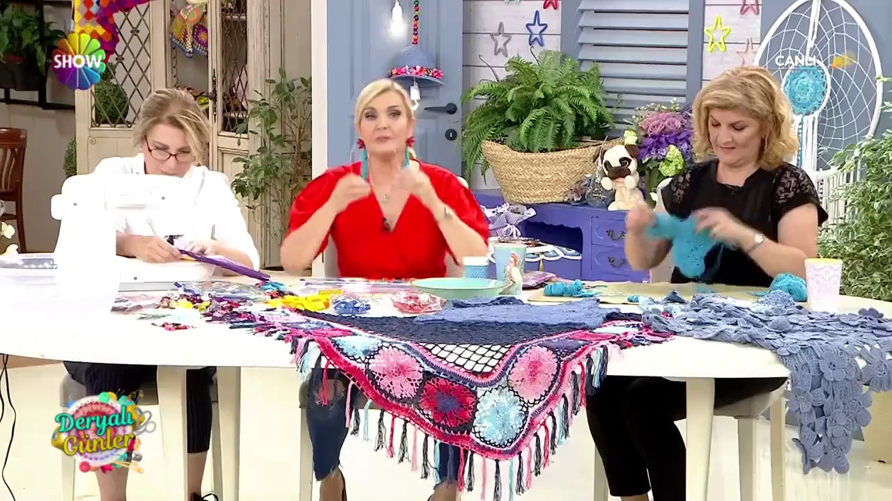 Derya Baykal'dan ıslak mayo çantası!