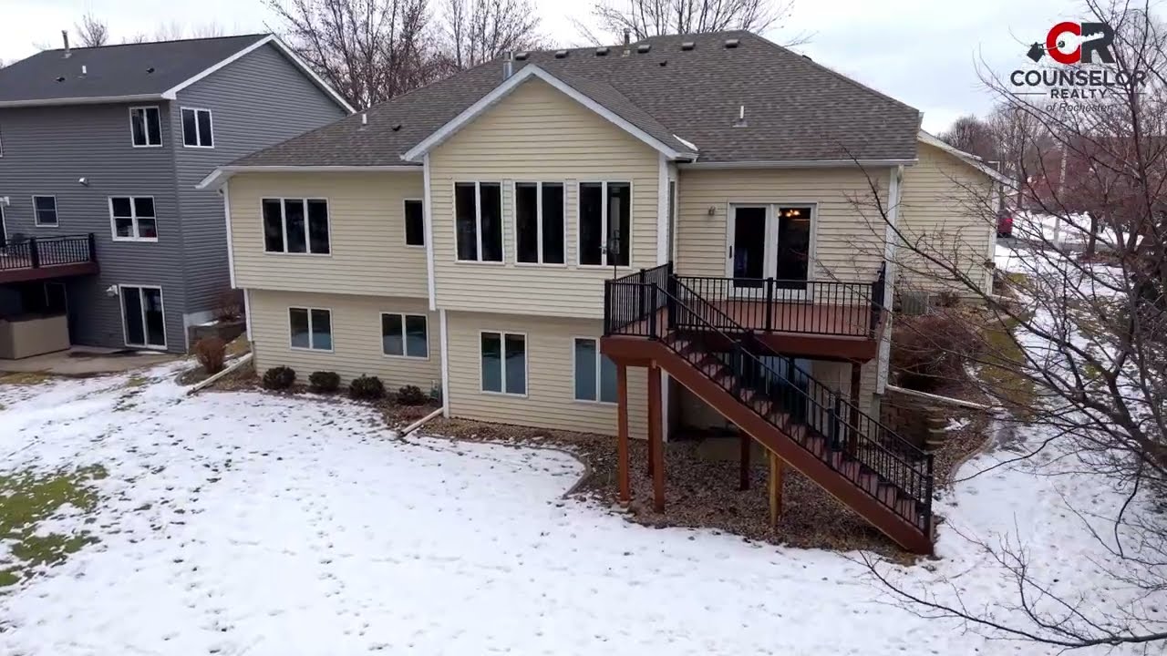 FOR SALE IN ROCHESTER MN - $535k - HOME SHOWCASE - 3721 Arbor Dr NW, Rochester MN, 55901