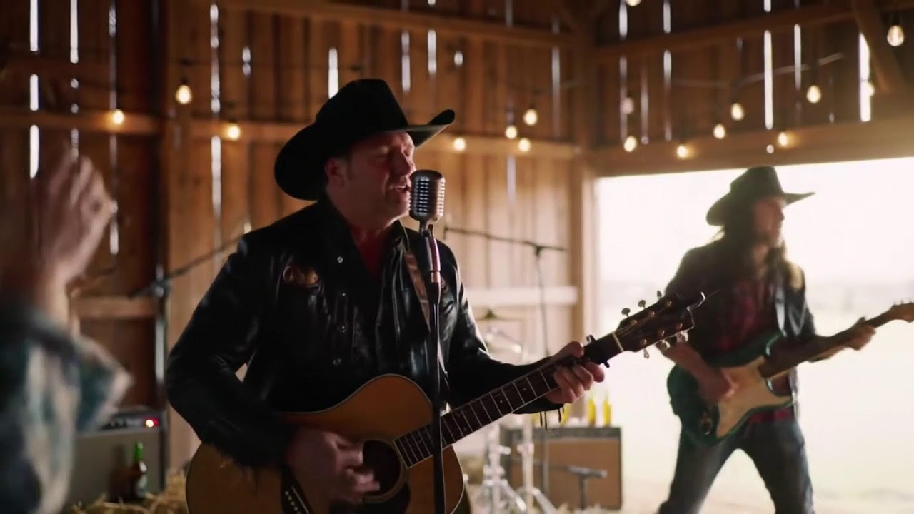 Country Rock Journey – Dust Trails of the South Inspired by Whiskey Myers