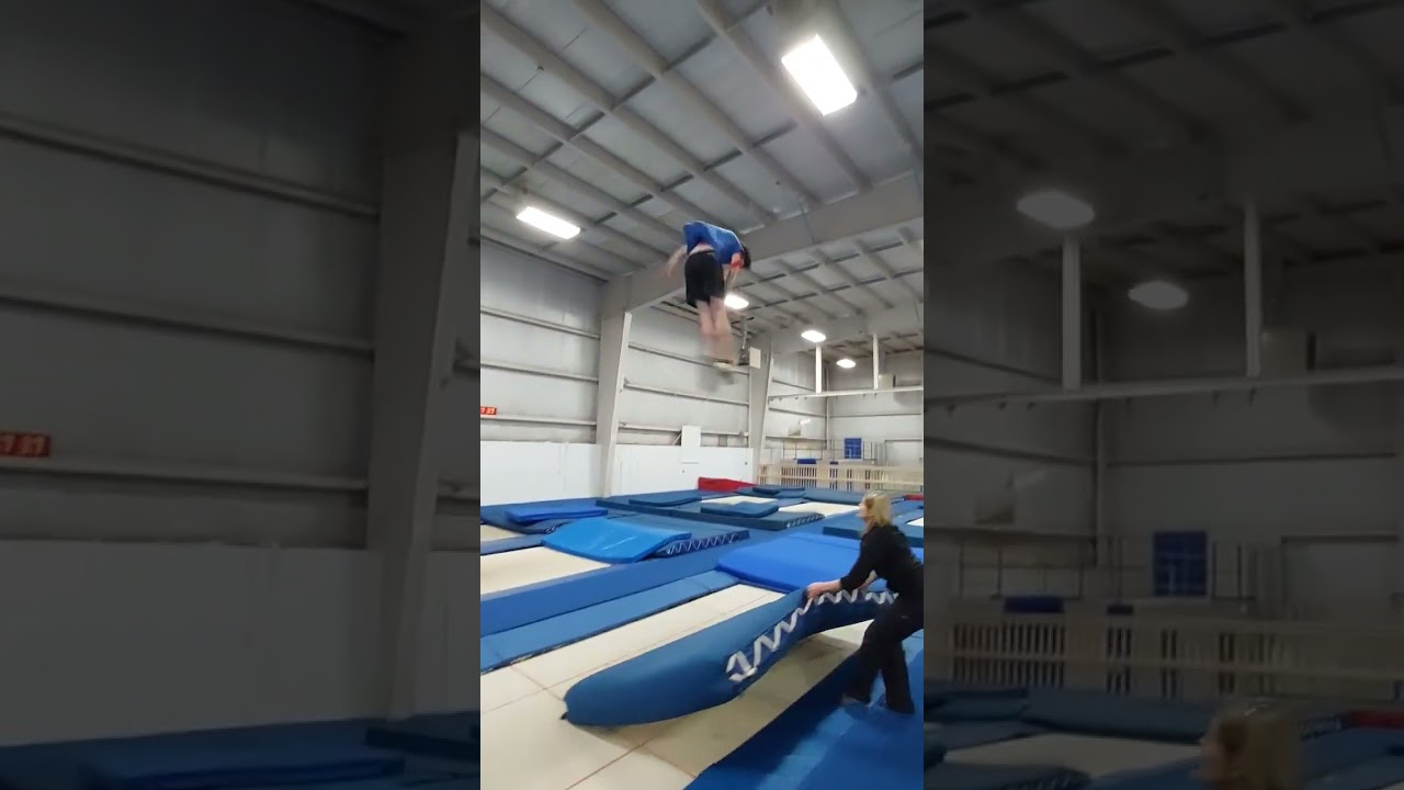 RUDI OUT PIKE 🔥 #flip #gymnast #trampoline #shorts
