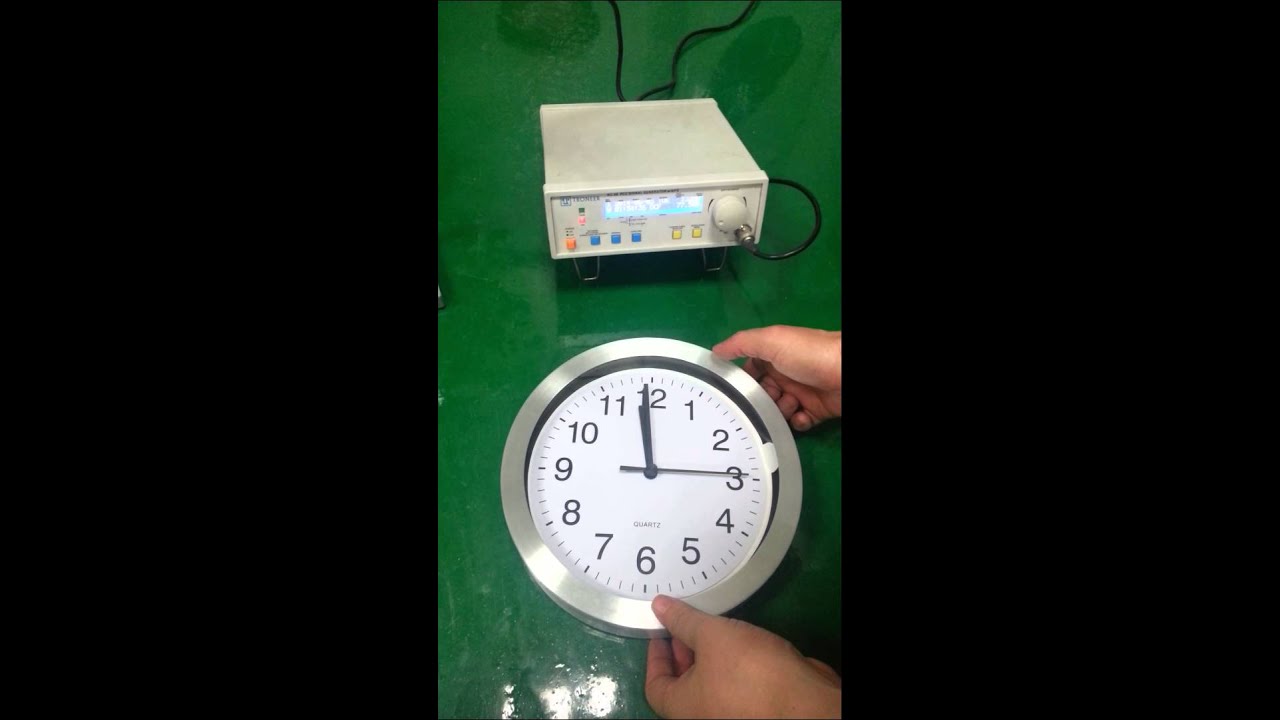 Radio wall clock working guide