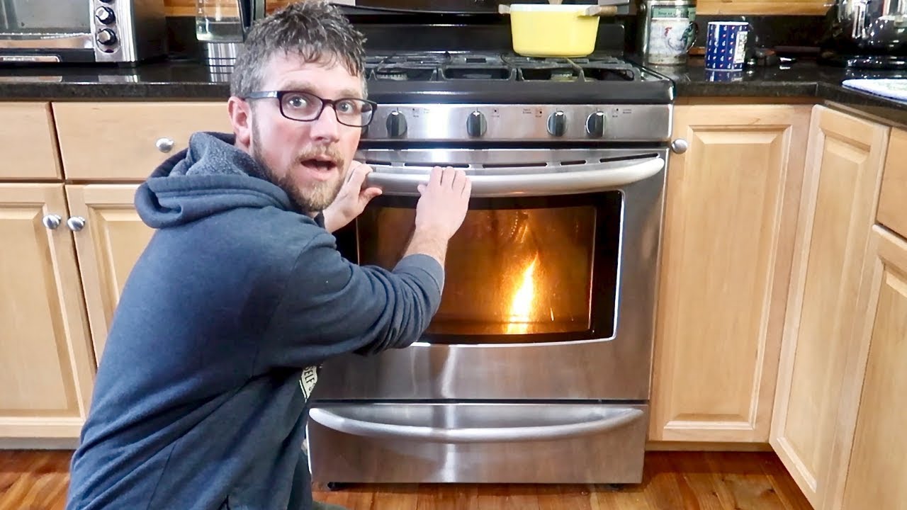 This Isn't GOOD! OVEN FIRE on Christmas!