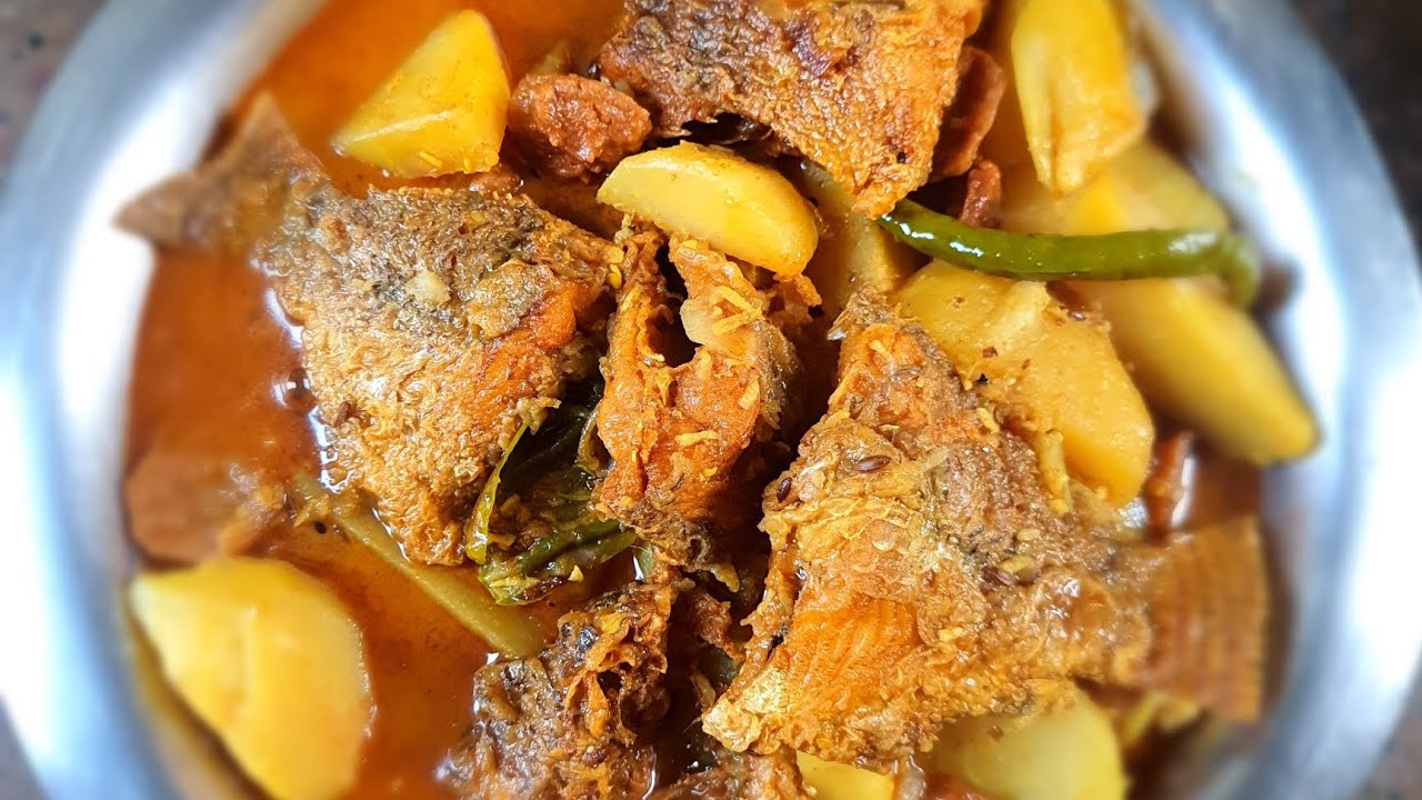 খুব কম সময়ের মধ্যেই বানিয়ে ফেলুন দারুণ স্বাদের এই তেলাপিয়া মাছের ঝোল। Telapiya Macher Jhol Recipe।
