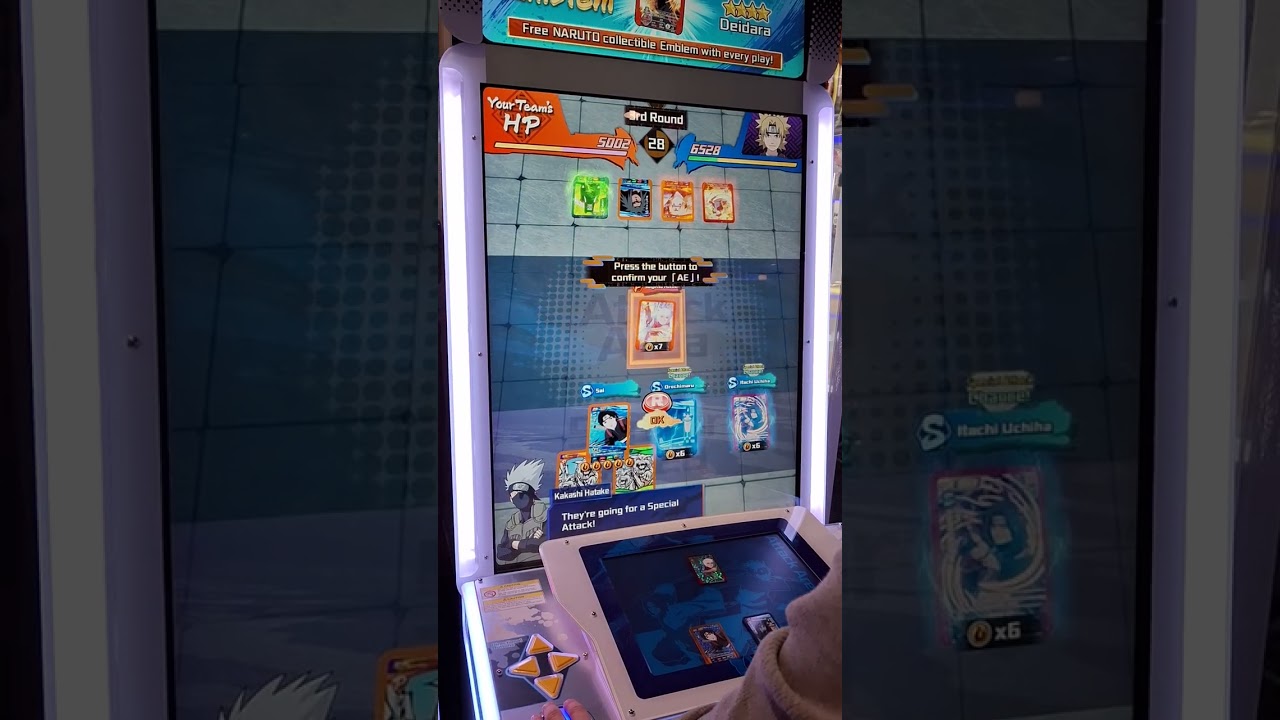 Anime card arcade game at Round1 build your team