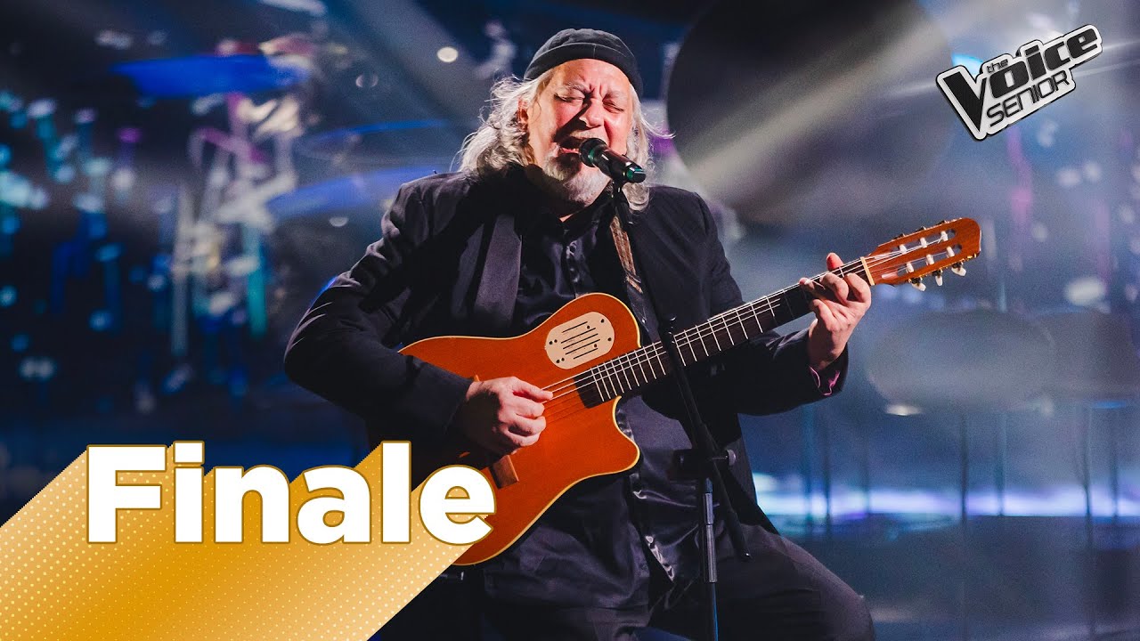 Alessandro canta "Via del Campo" di Fabrizio De André in Finale | The Voice Senior Italy 2025