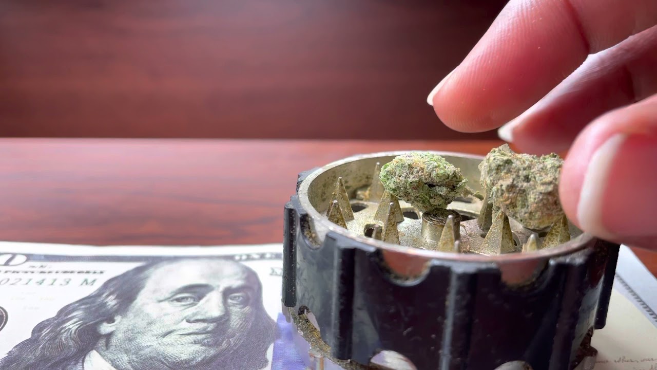 Soothing Rolling Up (Raw and Rizla papers) #asmr