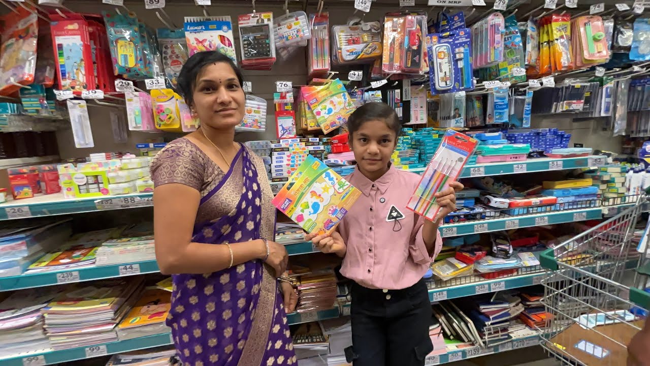 D Mart కి వెళ్ళినం friends || DMart lo ఏమేం కొన్నానో చూడండి || Honey DMart video