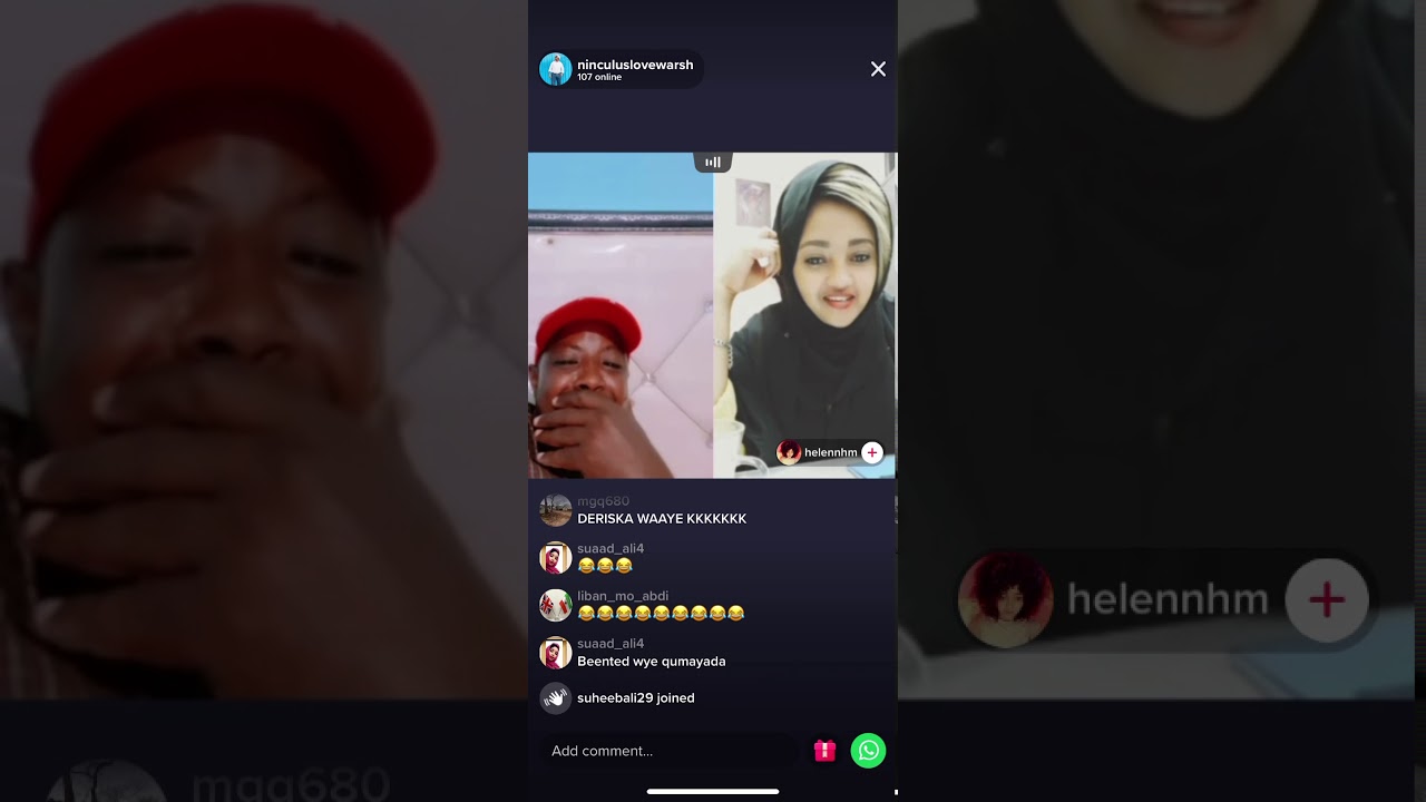 Nin culus iyo gabar suudaani ah qosolka aduunka