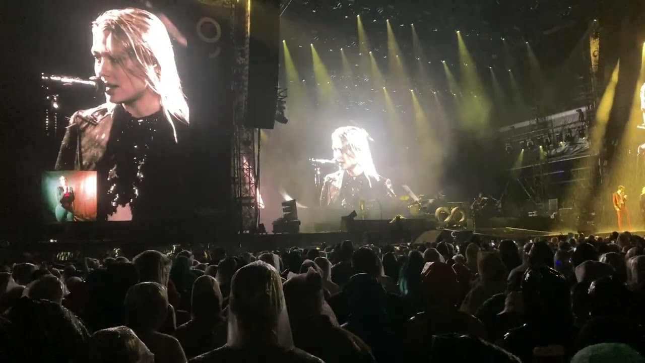 The Killers - Runaway Horses ft. Phoebe Bridgers at Colours of Ostrava 2022 (FULL SONG)