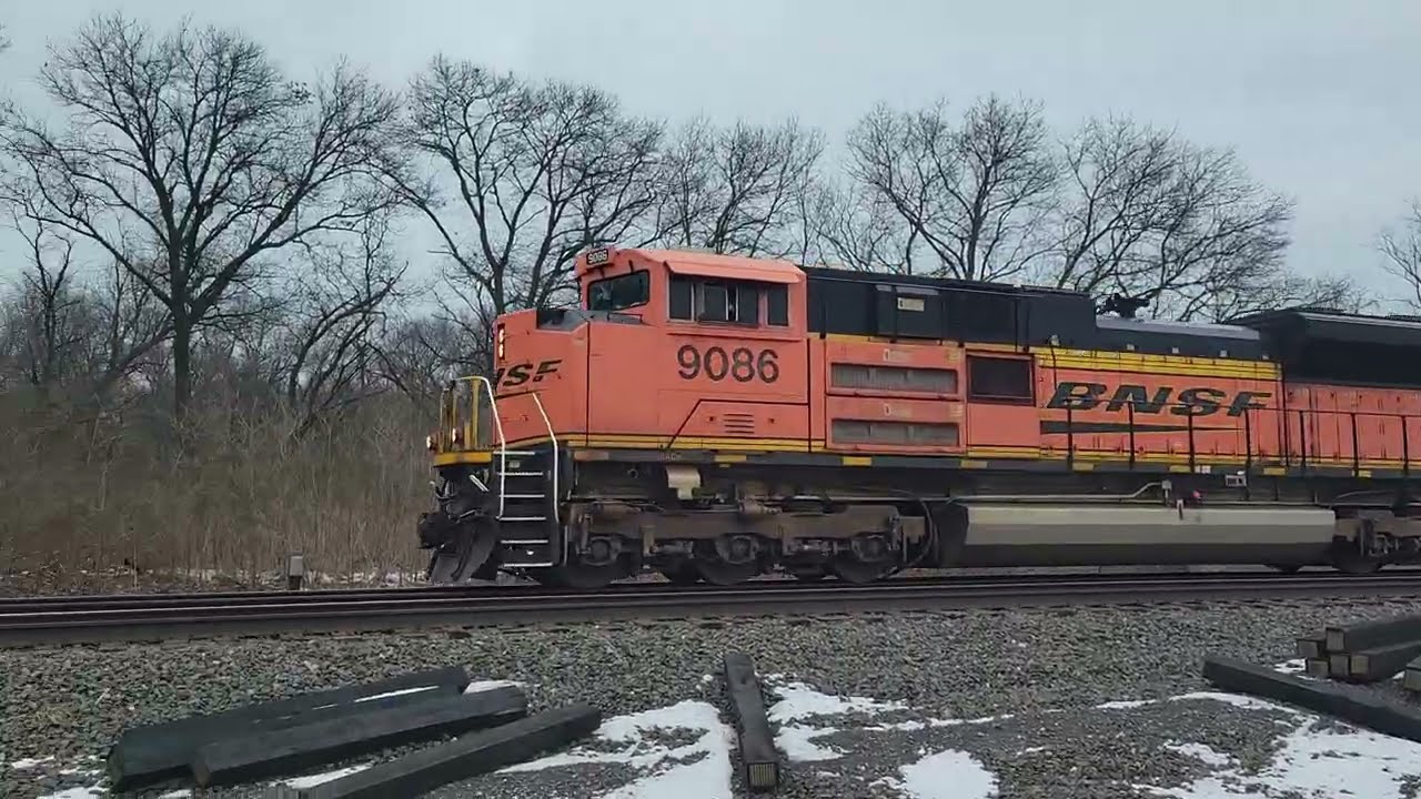 WB 2 engine BNSF manifest train with loud horn 