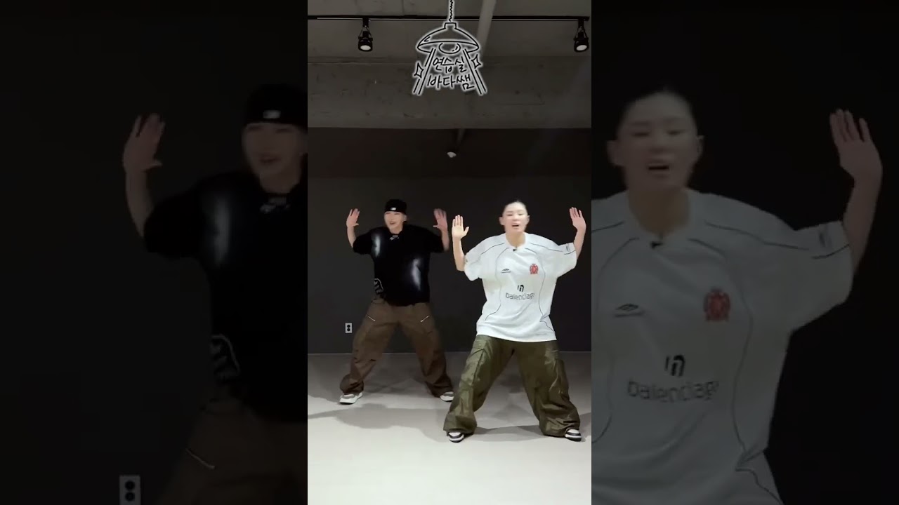 Leejung and Bada Lee dancing Rover by Kai