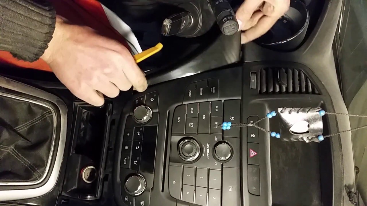 How to disassembly front dash board Opel Insigna 2011, radio , cd unit, navi unit, screen, 1
