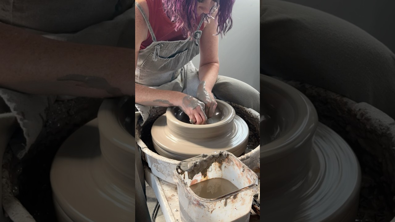 Making a big bread bowl #asmr #pottery #chill #throwingpottery
