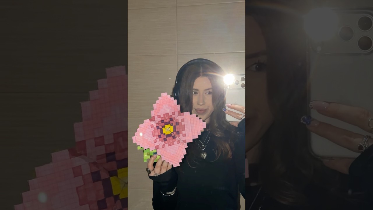 Цветы в стиле Minecraft своими руками: милая и простая идея для украшения комнаты.