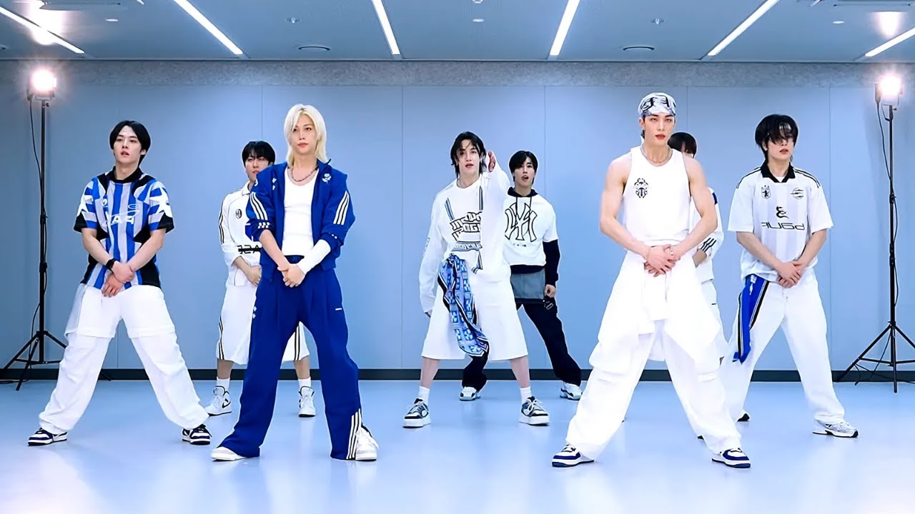 Stray Kids - 'CEREMONY' Dance Practice [MIRRORED]