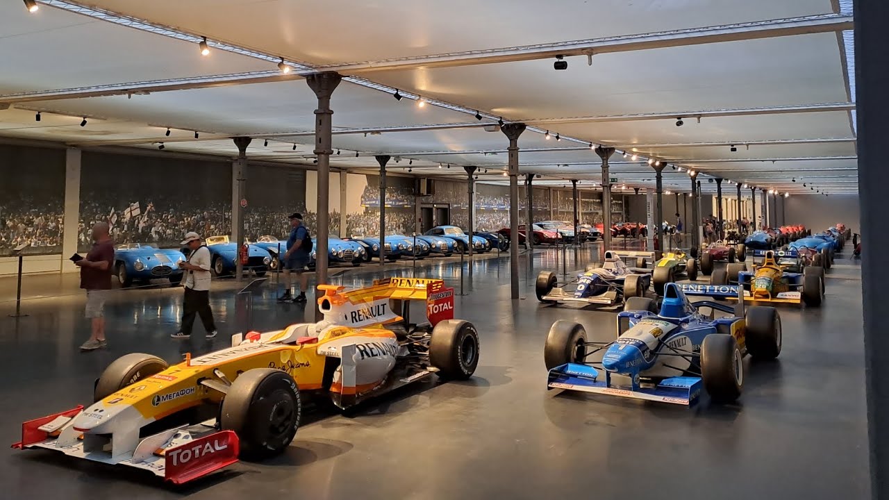 JE VISITE LE MUSÉE LE PLUS GRAND DU MONDE !(collection Schlumpf !)