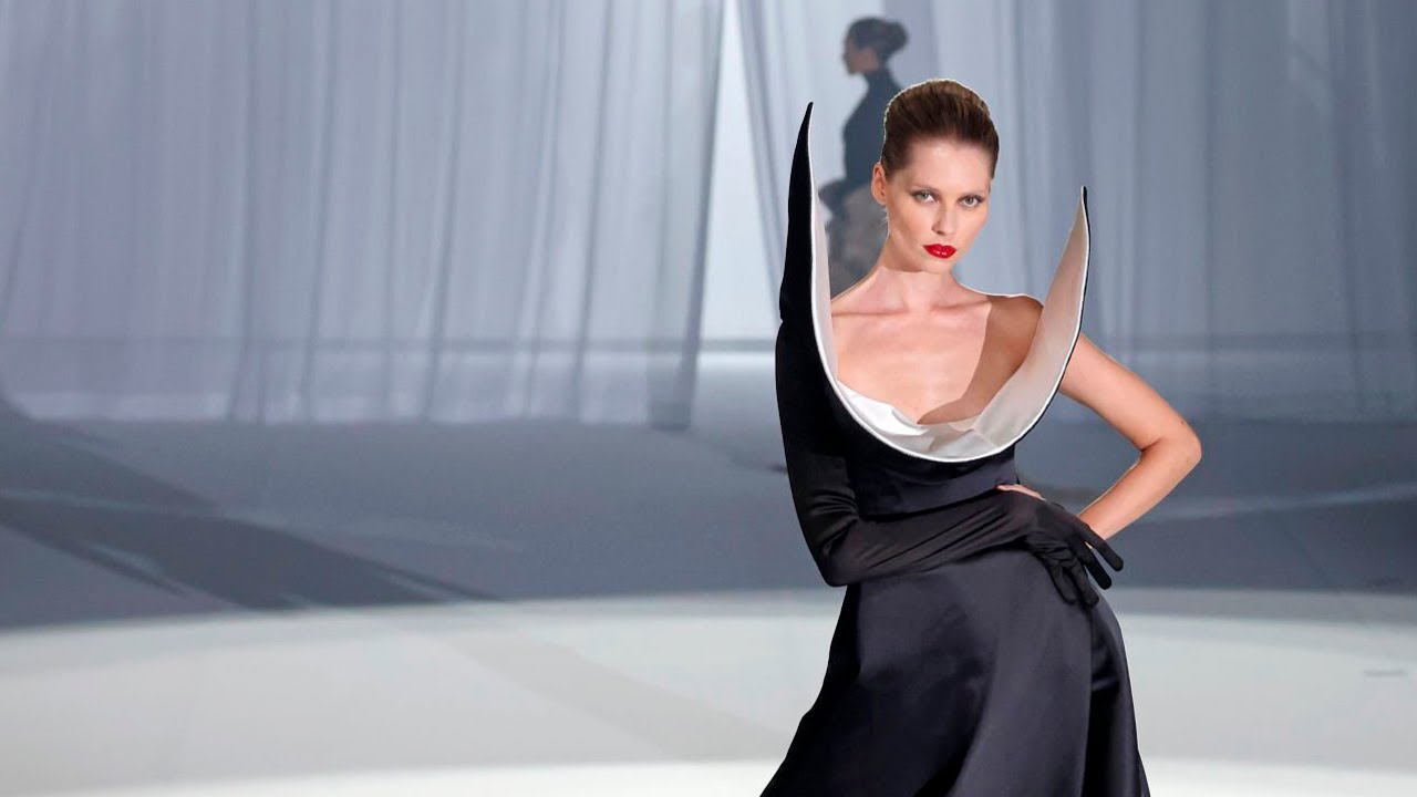 Stephane Rolland | Haute Couture Fall Winter 2024/2025 | Paris