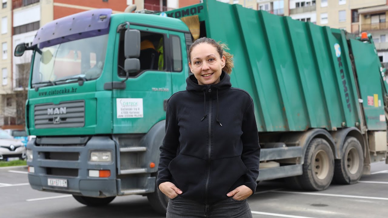 Žena koja ruši stereotipe: Jelena je prva i jedina vozačica kamiona u karlovačkoj Čistoći