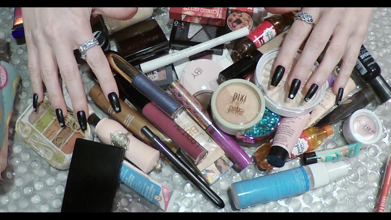 ASMR Gum Chewing Makeup Collection | Rummage, Ramble, Tapping, Long Nails