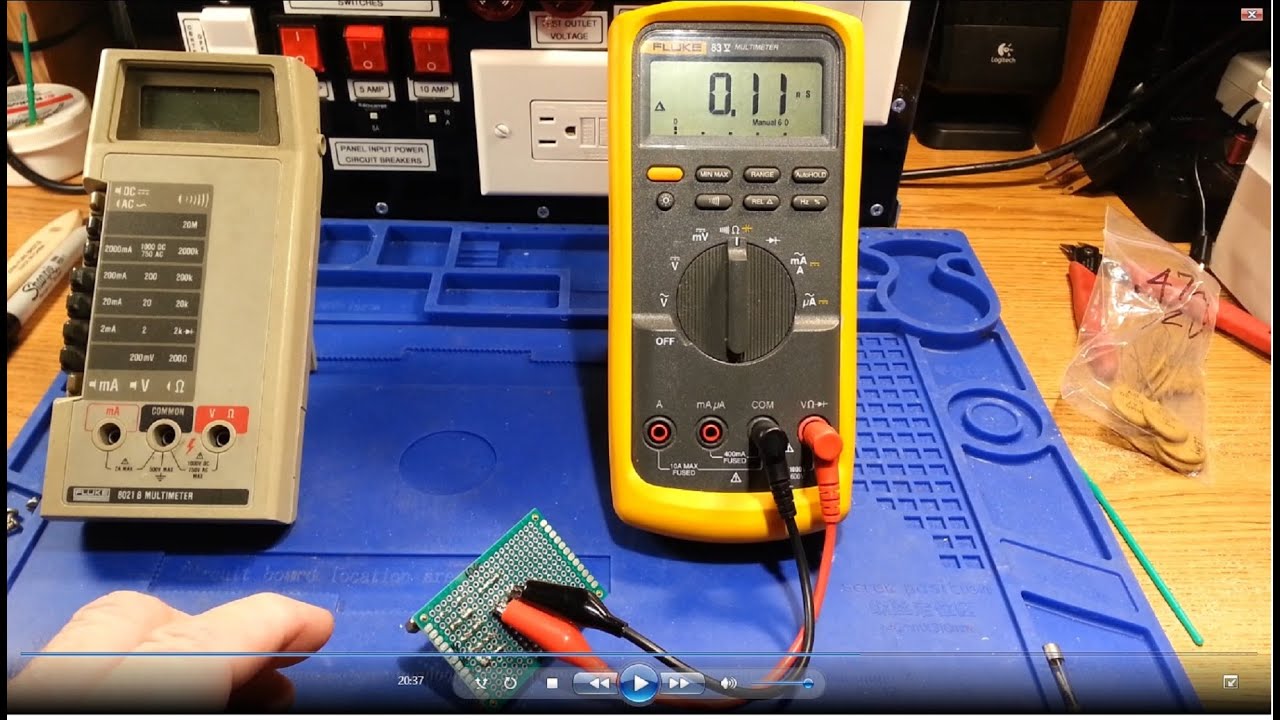 E008_Conductance, Gigaohms and Easter Eggs
