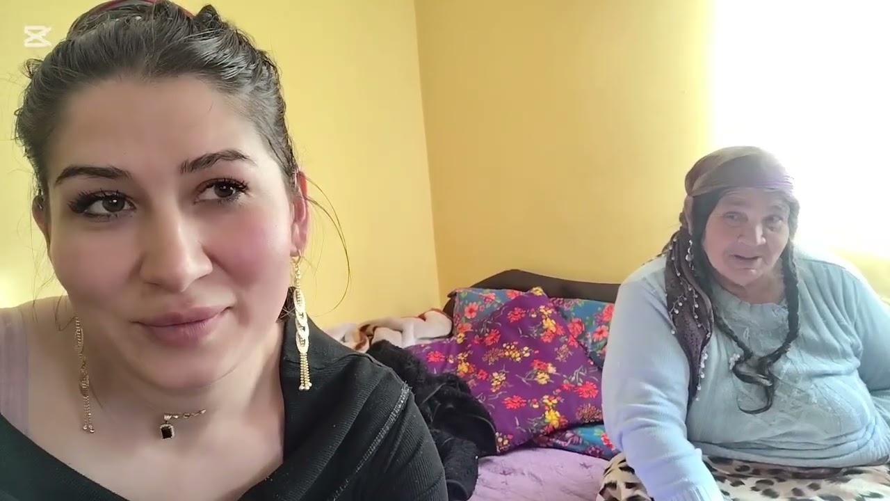 Haide să vedeți ce am cumpărat azi din oras, să vedeți și pe cine a făcut tata babă de 75 de ani