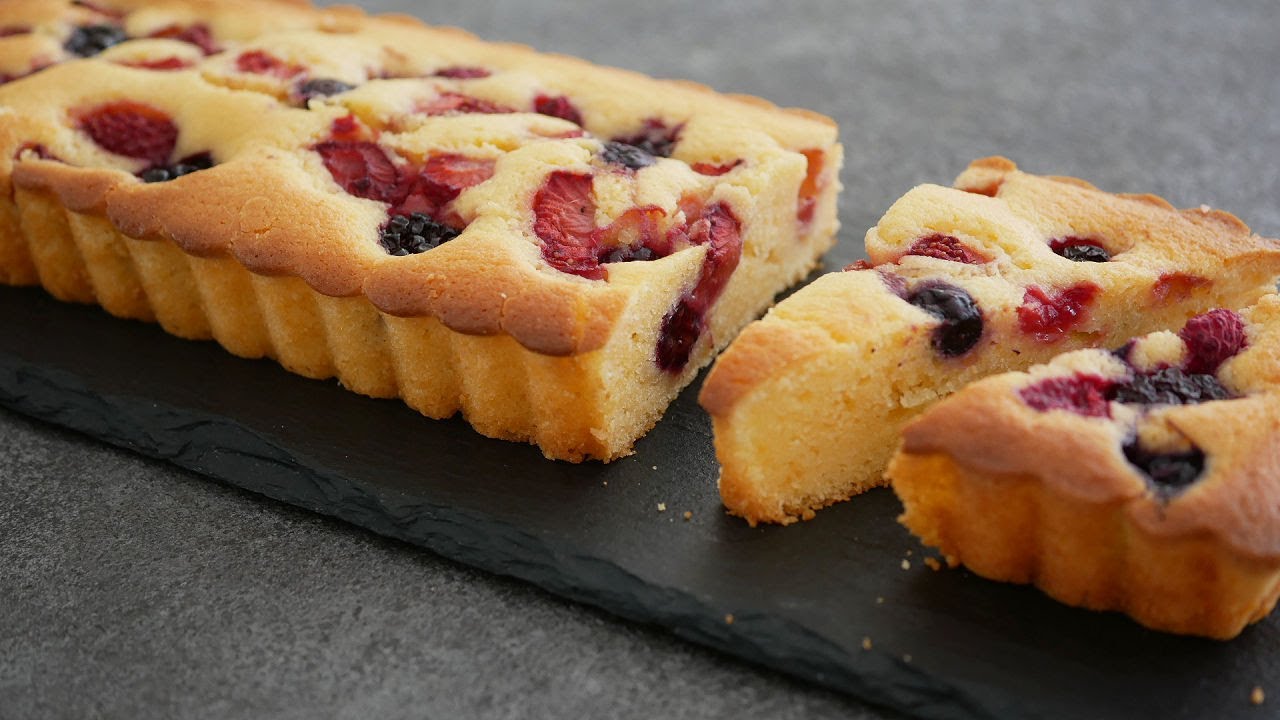 溶かしバターで簡単極旨♡冷凍ベリーを使ったしっとりケーキ | Frozen Mixed Berries  butter Cake