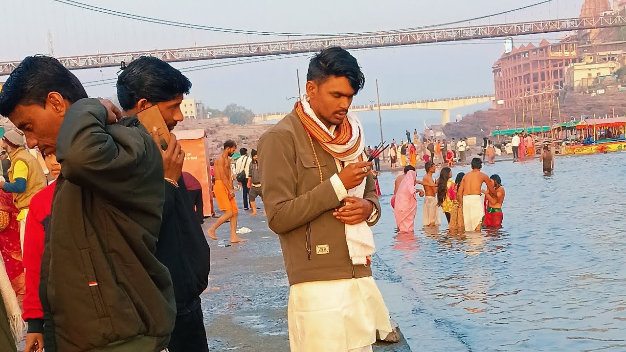  सुनीलबर्मन जी की आवाज में बहुतही शानदार प्रस्तुति मां नर्मदा परिक्रमा वासियों के साथ लाइव कार्यक्रम