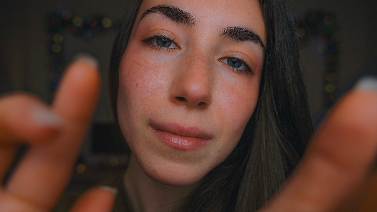 ASMR: Медленные, близкие прикосновения к лицу и голове | Индивидуальное внимание — тихая речь