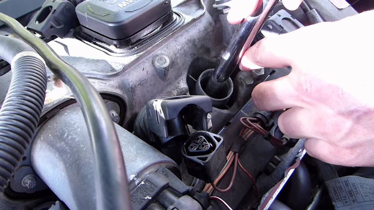 Comment changer les bougies sur BMW 330i/325i/335i E90/91/92/93
