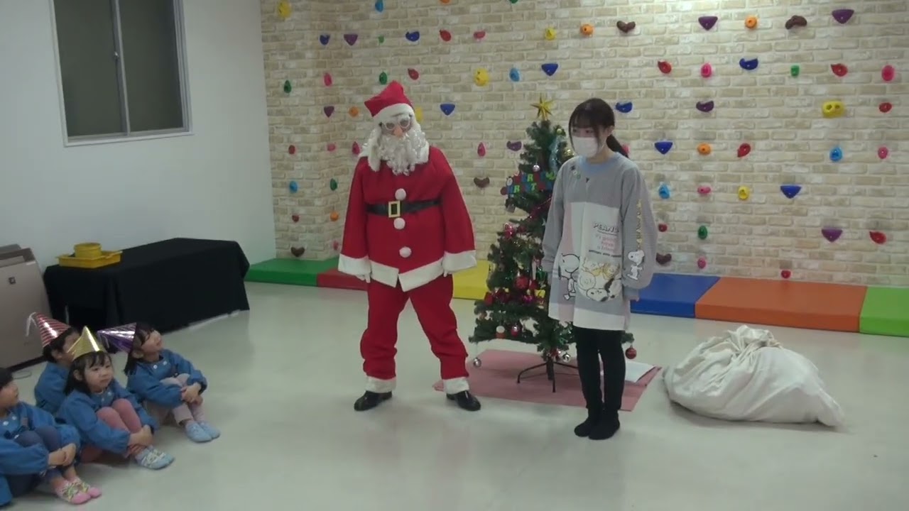 R71219ginクリスマス会①手遊び～サンタ退場