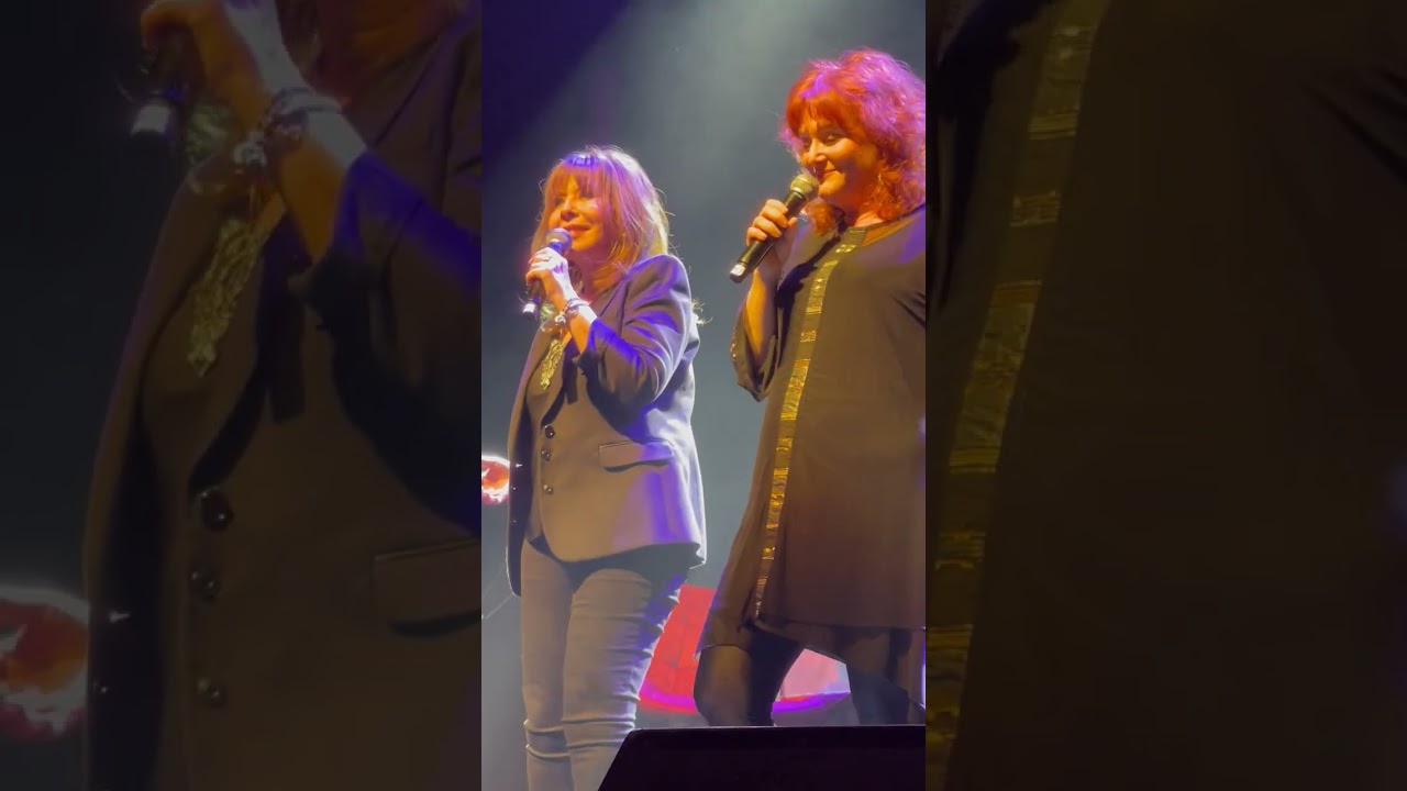 ירדנה ארזי ואודיה קורן ״שירו שיר אמן״, מופע הבכורה ״עושות שורשים״ 9.3.24