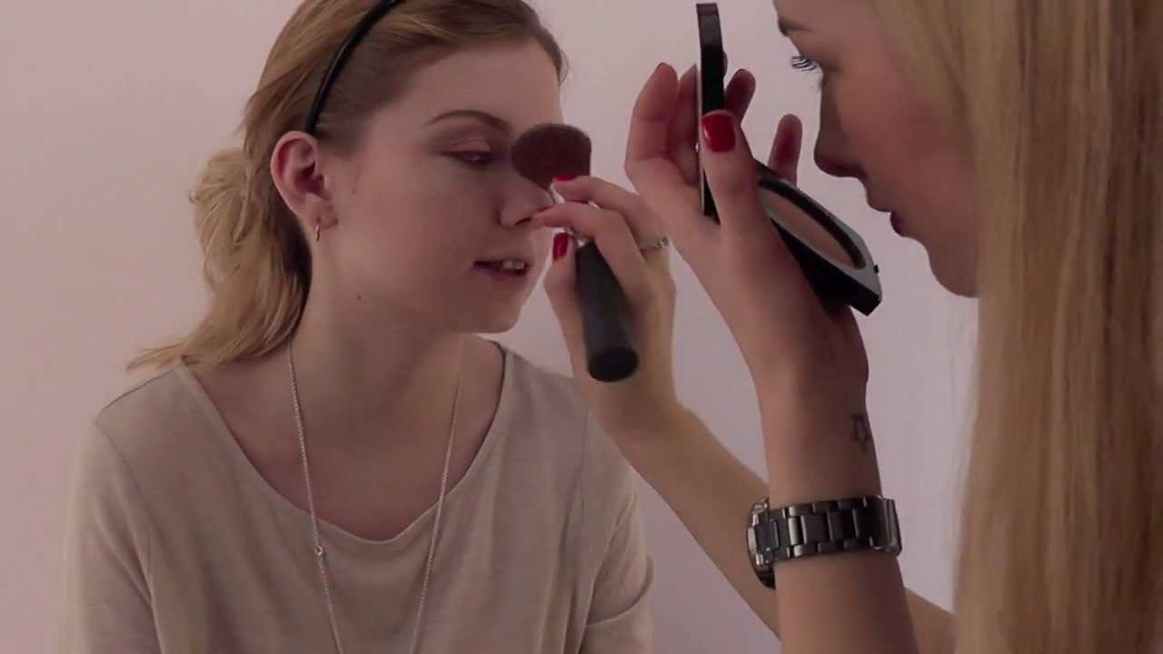 Fresh faced youthful makeup for graduation/prom