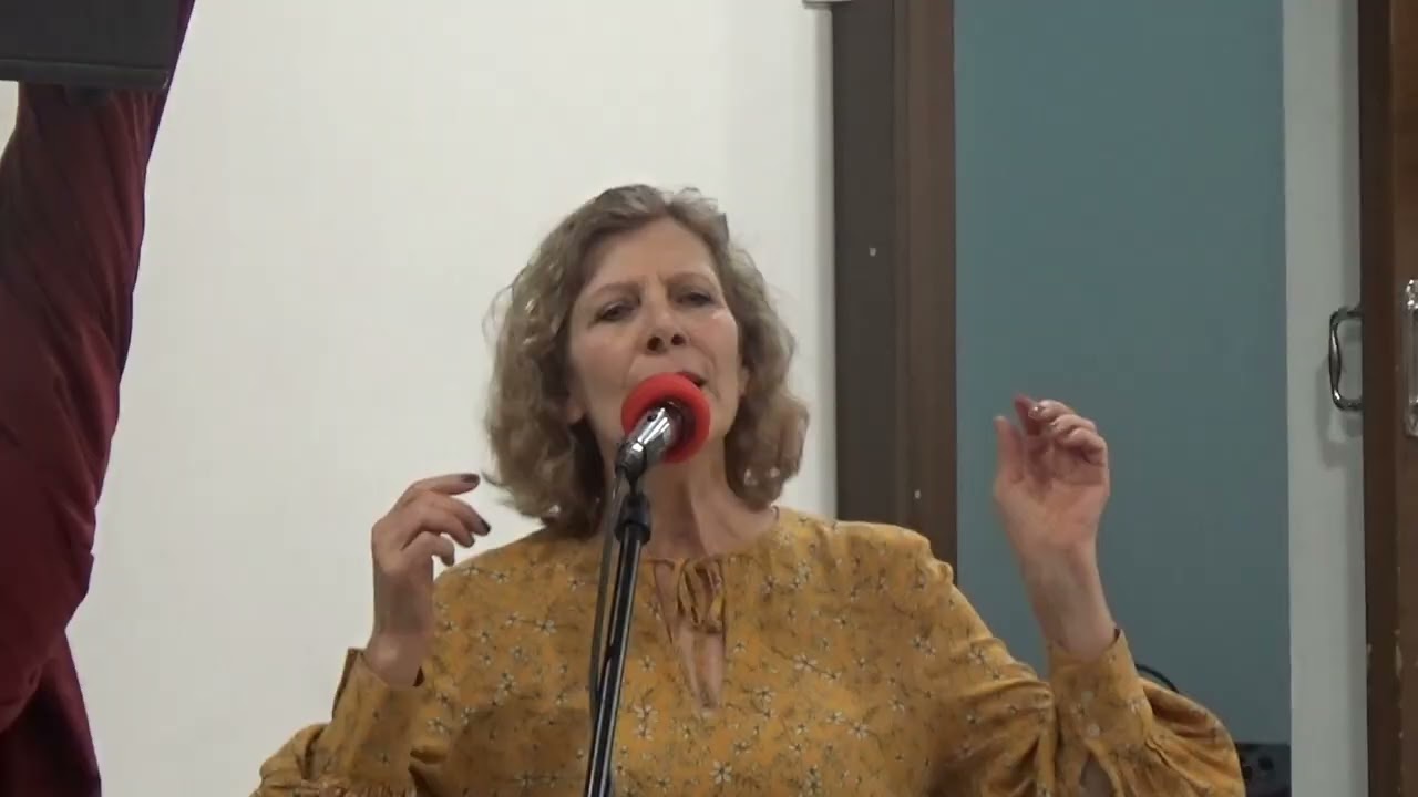 Güller ve dudaklar - Ayla EROL